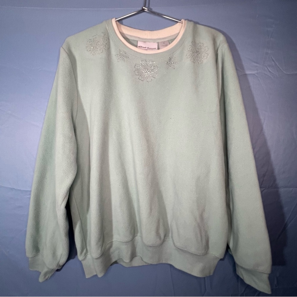 💎 Alfred Dunner Mint Green Embellished Sweatshirt (Small)